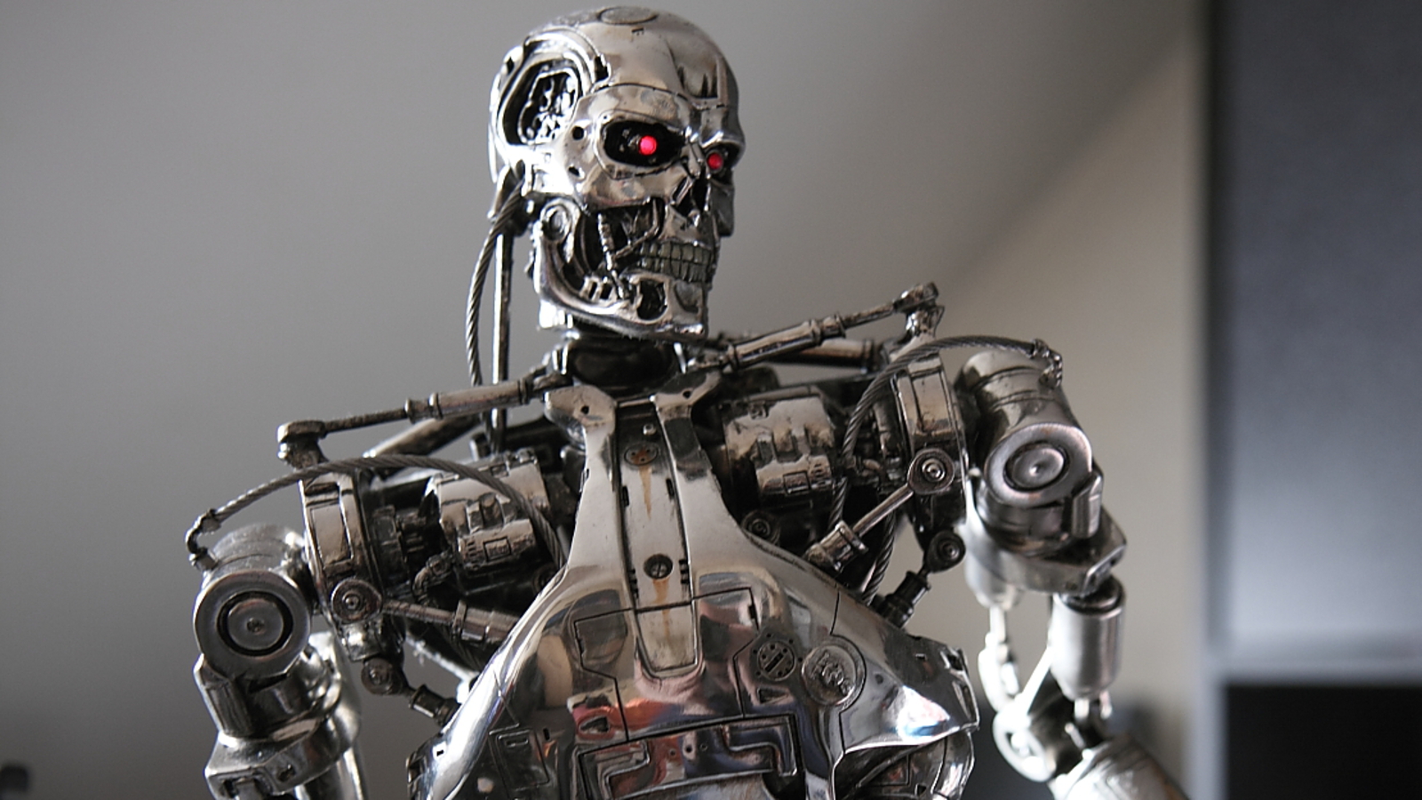 Т 800. Скелет современного робота. Крутая картинка робота немецкого. Робот в Германии страшный черный.